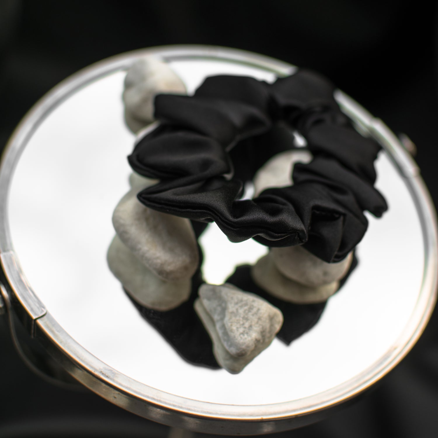 Svilen scrunchie